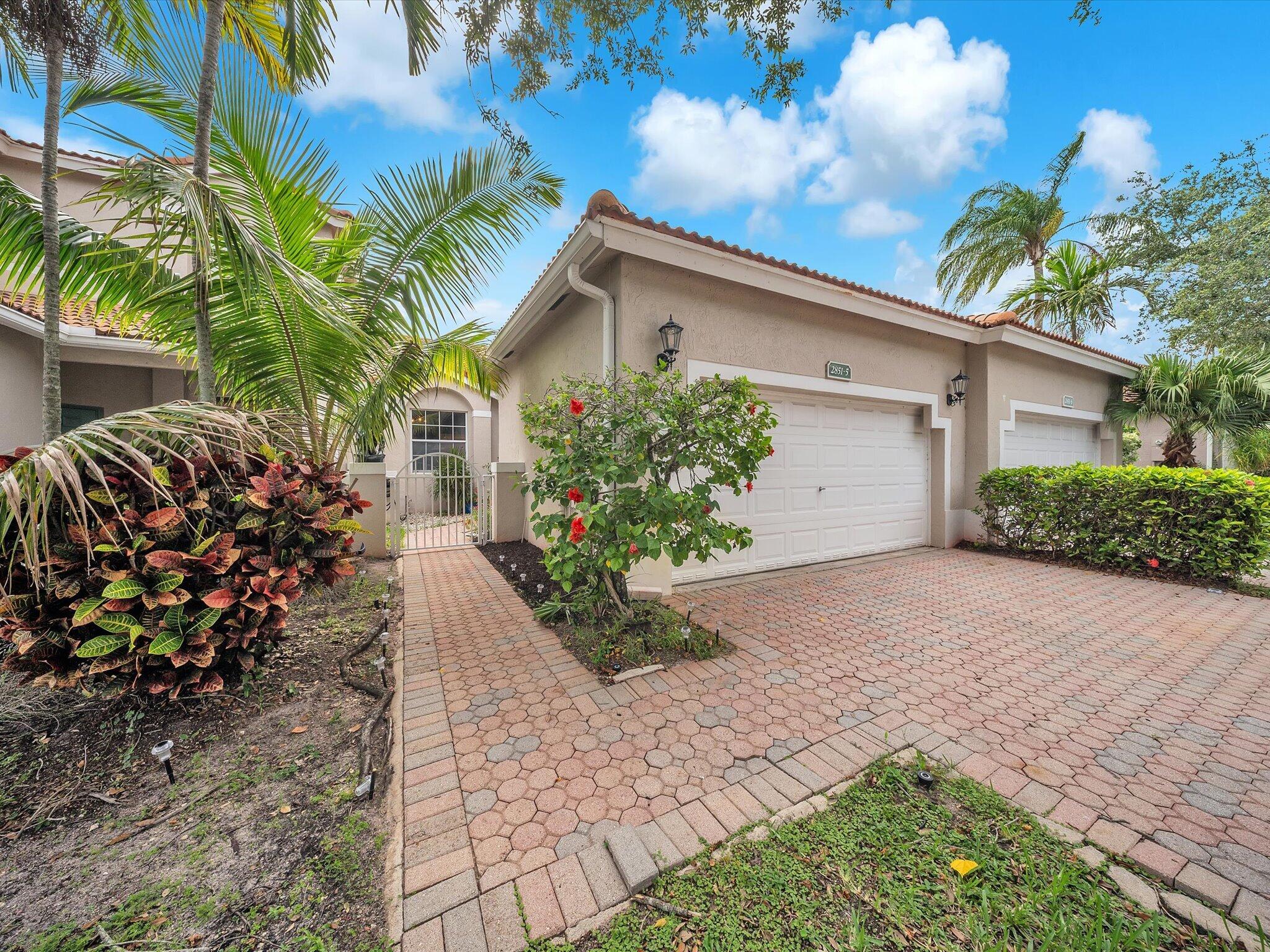 2851 E Aragon Boulevard 5, Sunrise, FL 33313, Sunrise
