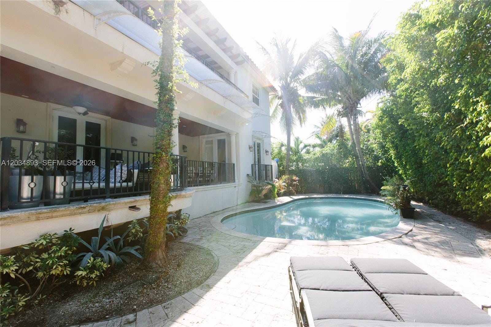 335 W Enid Drive, Key Biscayne, FL 33149 photo 17