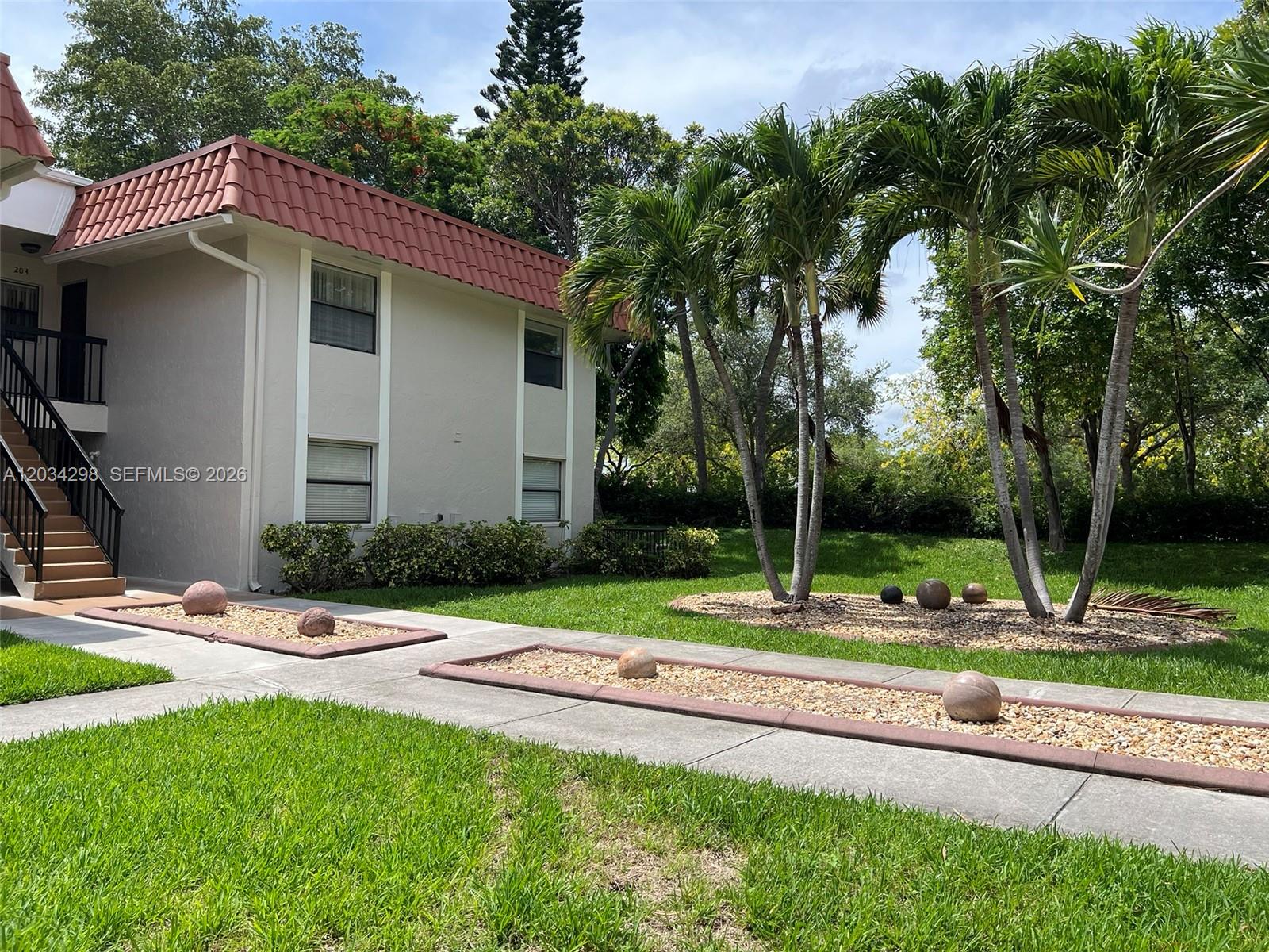 9710 Hammocks Boulevard 20431, Miami, FL 33196, Miami