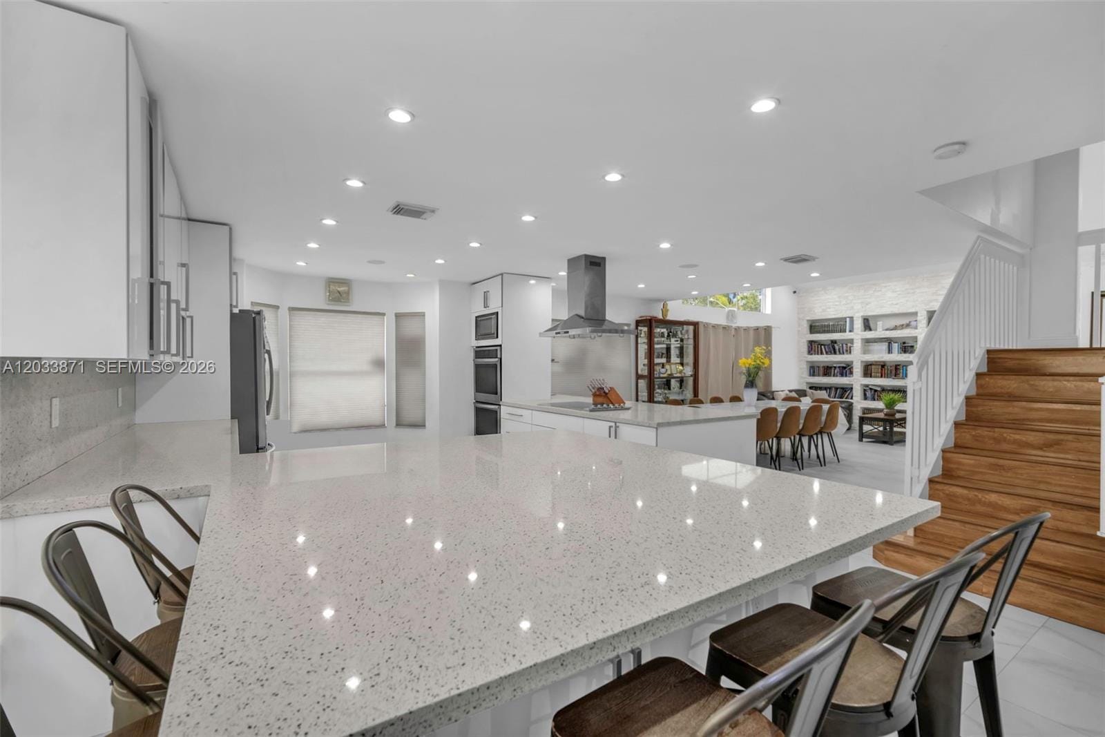 5080 SW 34th Terrace — photo 9