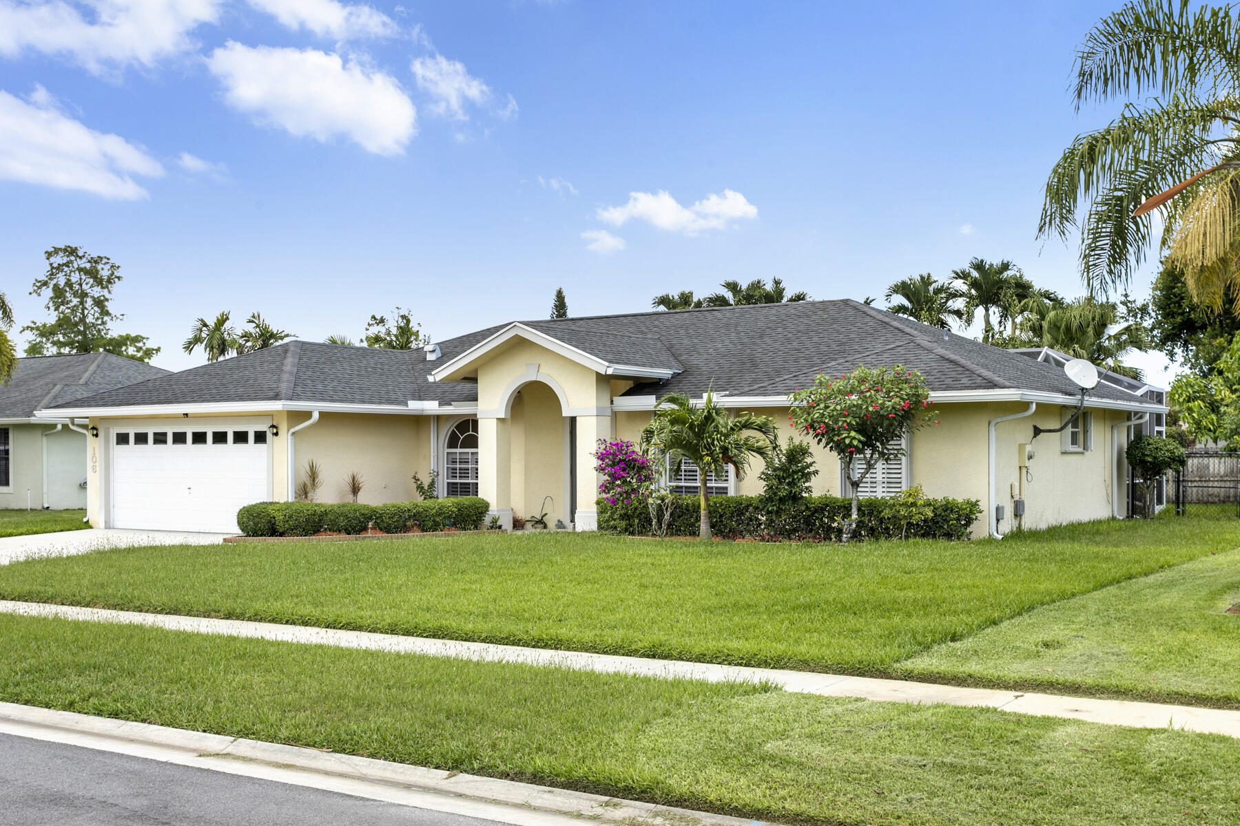 106 Venetian Lane, Royal Palm Beach, FL 33411, Royal Palm Beach