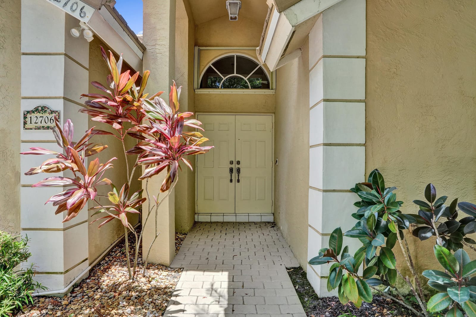 12706 NW 20th Court — photo 3
