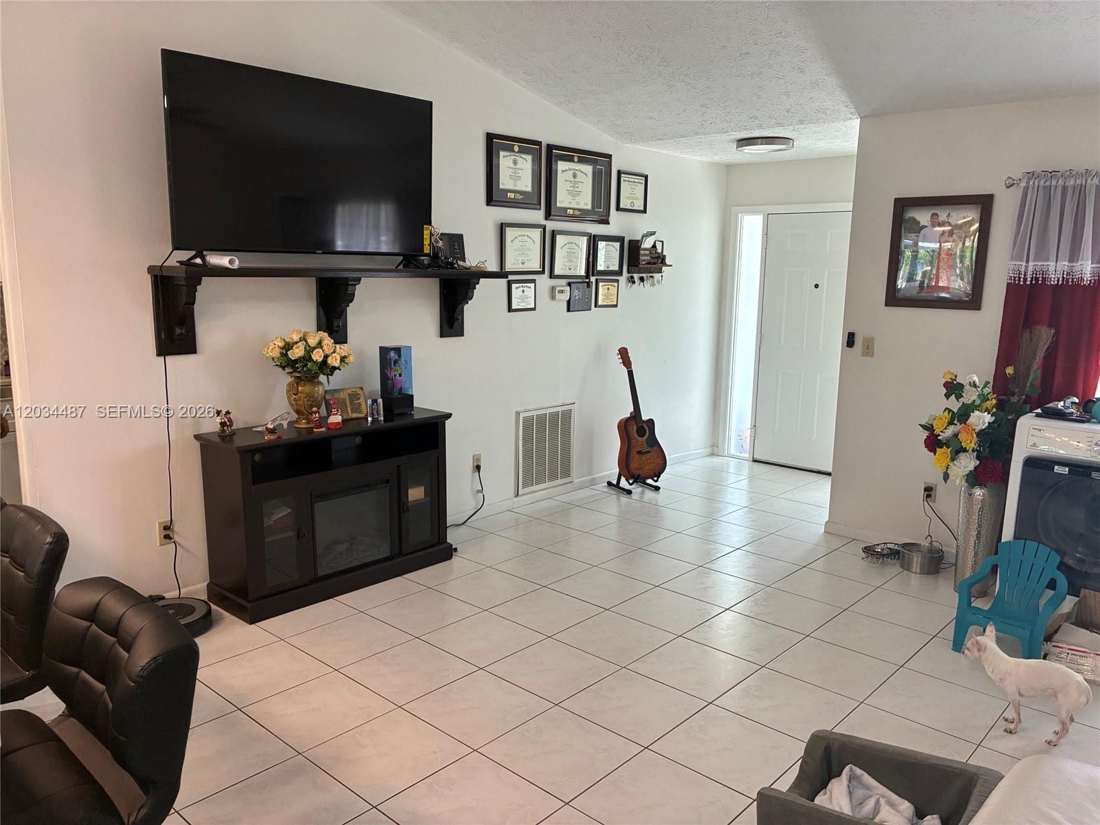 1513 SW Apricot Road — photo 3