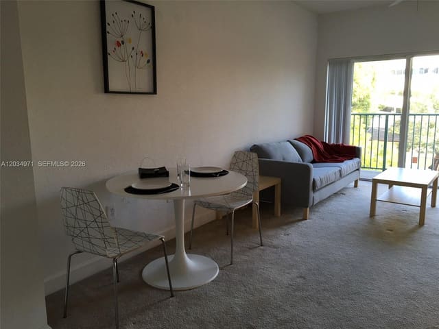 6001 SW 70th Street 335, South Miami, FL 33143