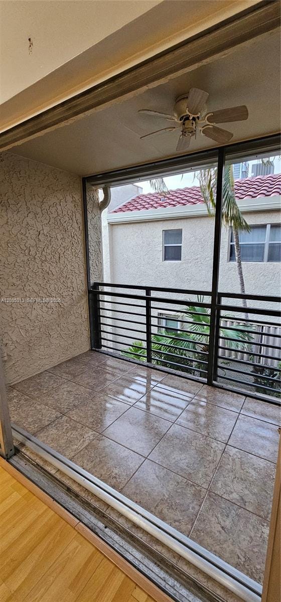 5352 NE 6th Avenue G9 — photo 6