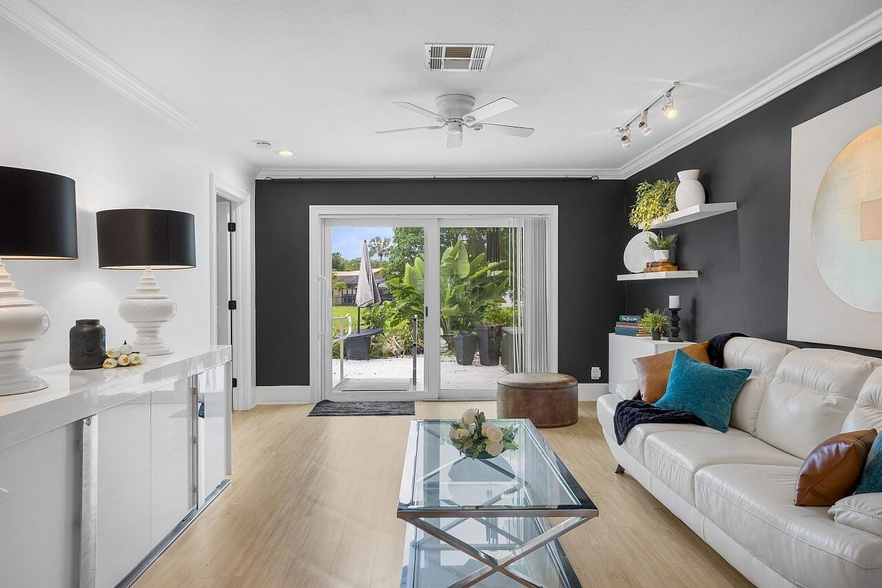 8900 Warwick Drive — photo 12