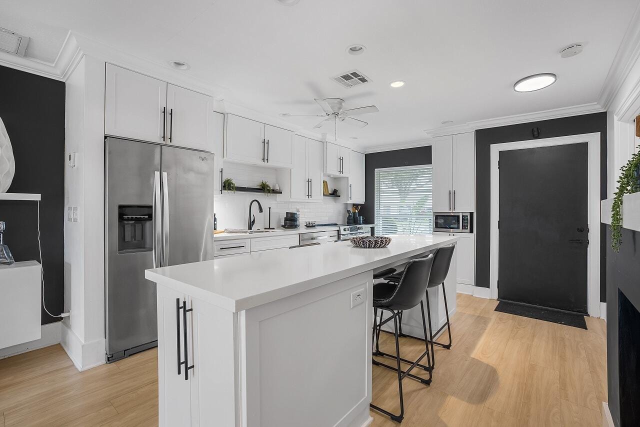 8900 Warwick Drive — photo 5