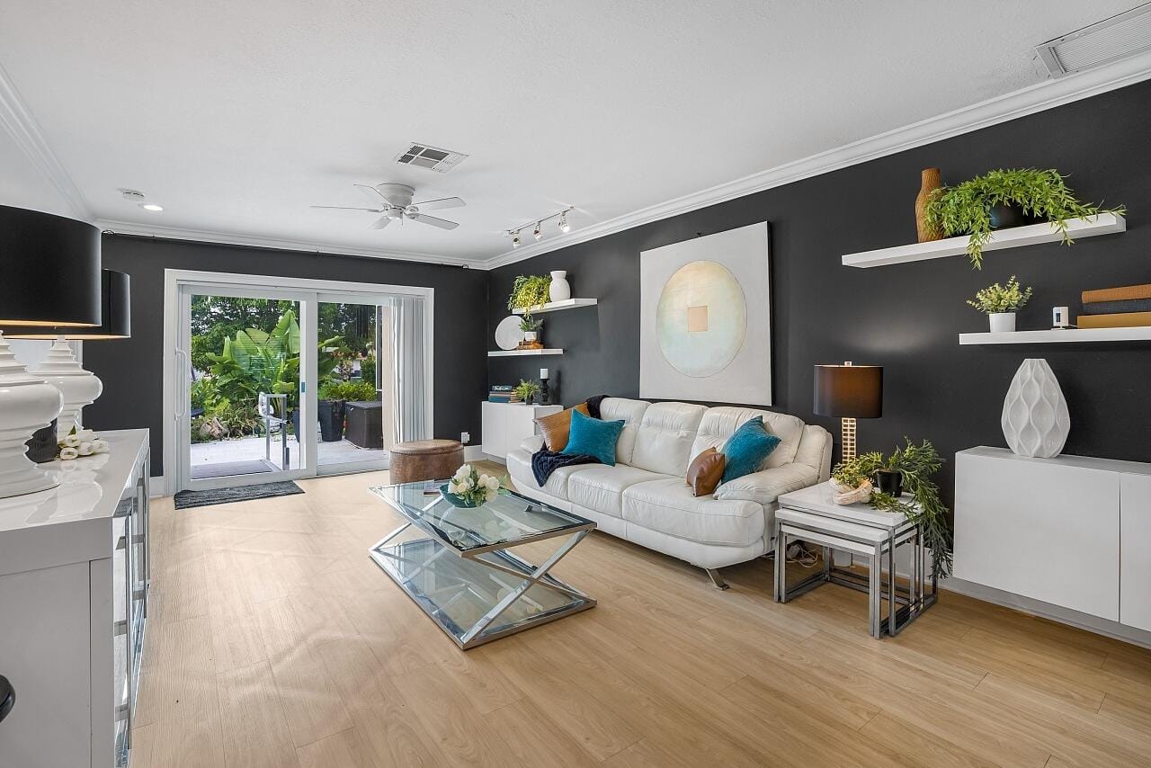 8900 Warwick Drive — photo 10