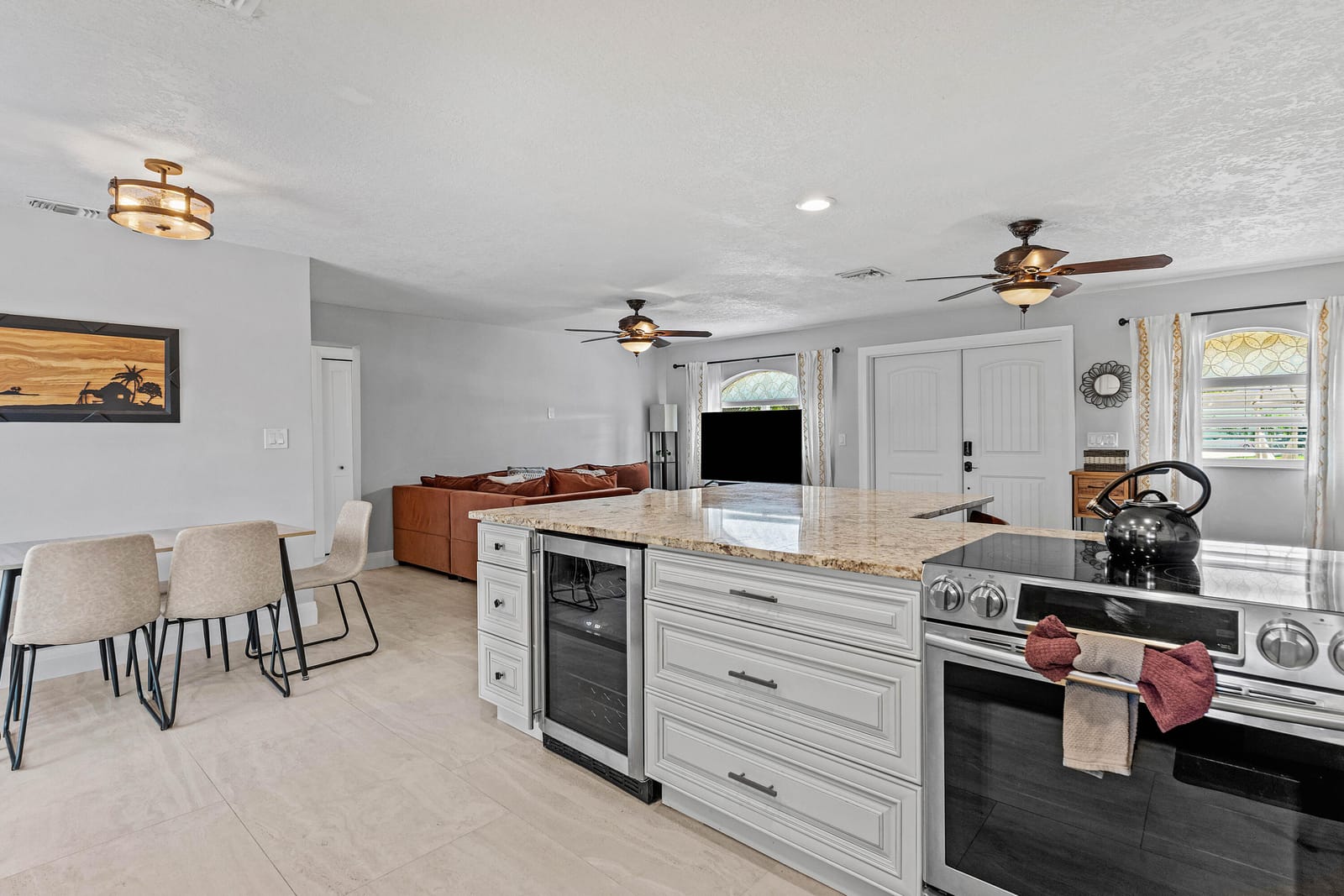 968 Laurel Road — photo 3