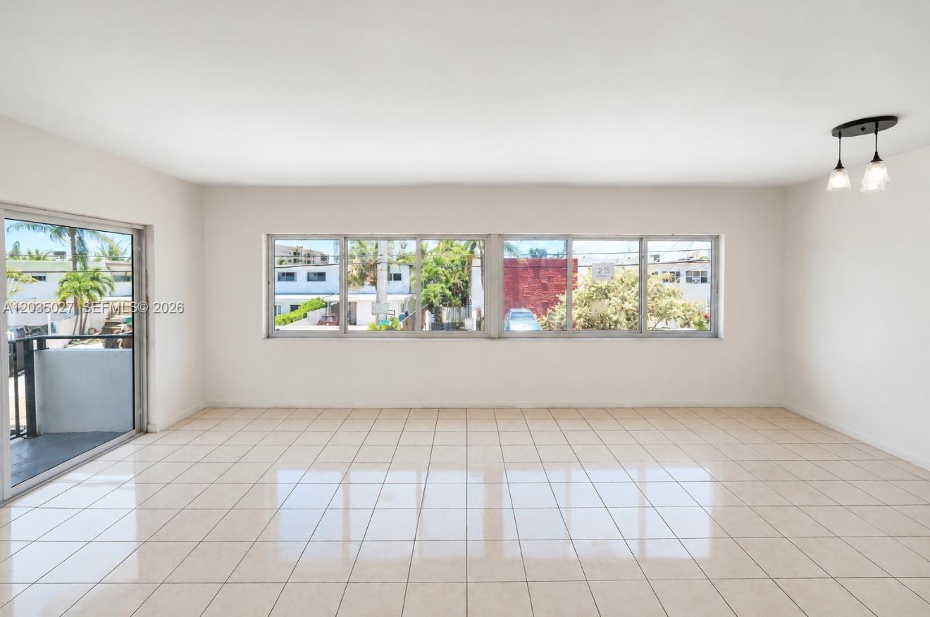 7271 Gary Avenue 21, Miami Beach, FL 33141, Miami Beach