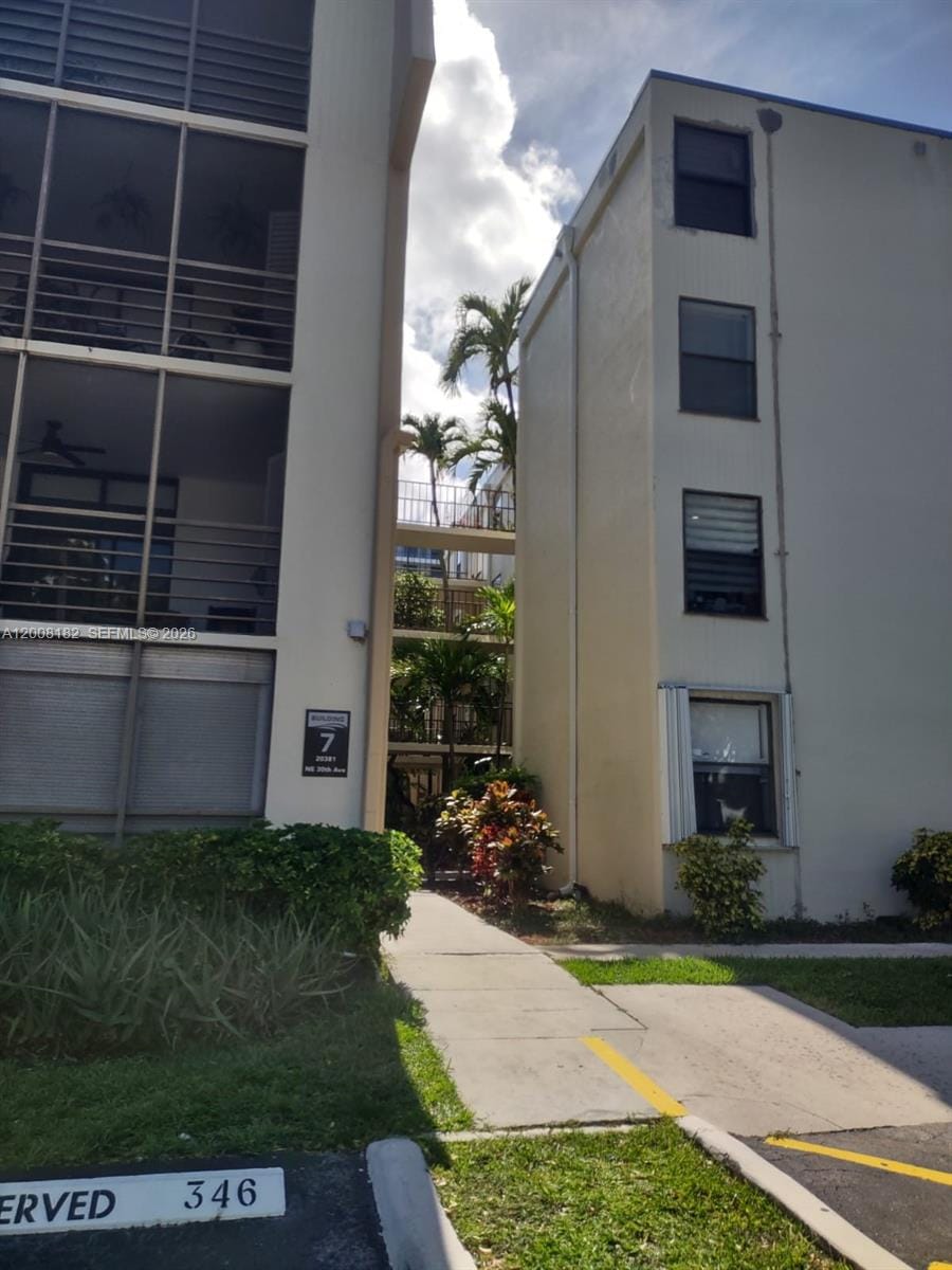 20381 NE 30th Avenue 320-7 — photo 4