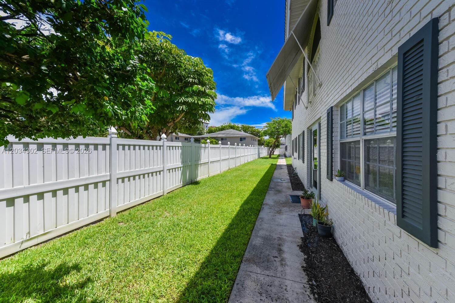 298 SW 6th Street 103, Boca Raton, FL 33432 photo 4