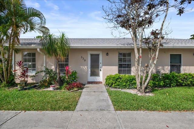 539 Franconia Circle B, Lake Worth, FL 33467