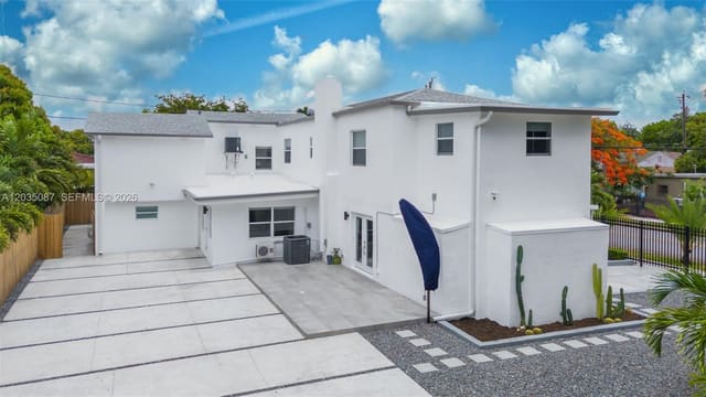 590 SW 23rd Avenue, Miami, FL 33135