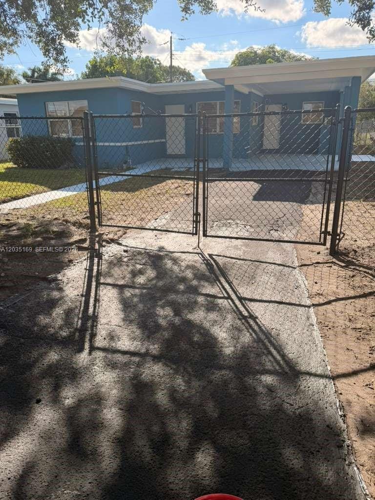 809 NW 12th Avenue, Fort Lauderdale, FL 33311 photo 3