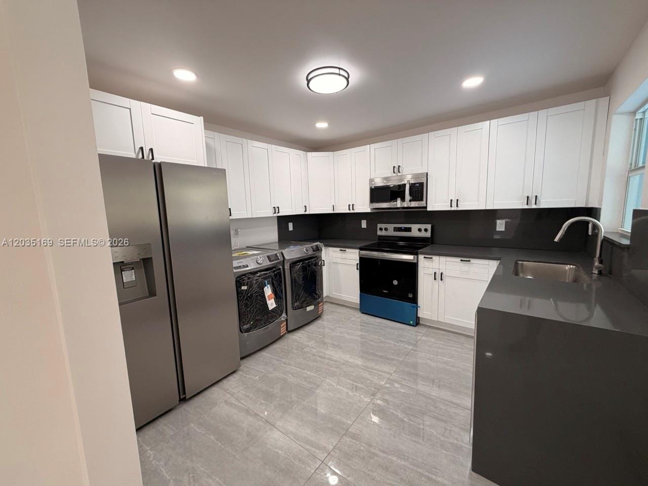809 NW 12th Avenue, Fort Lauderdale, FL 33311 photo 4