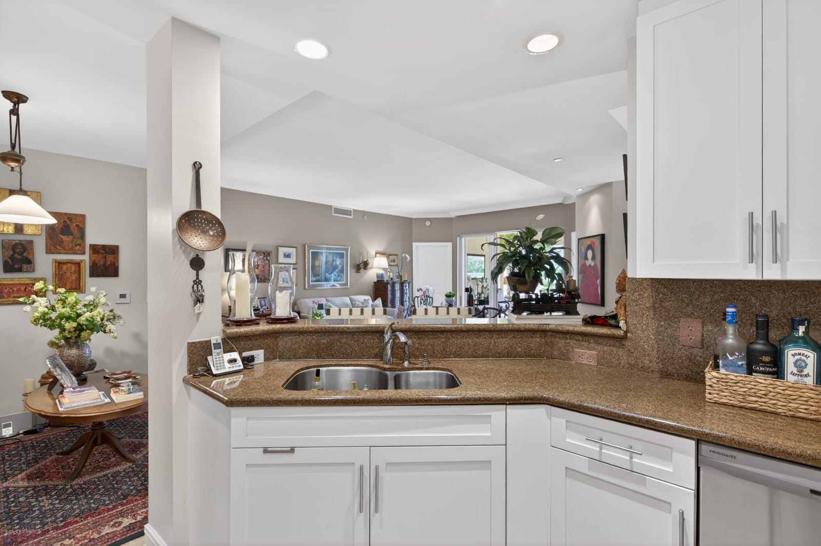 16102 Emerald Estates Drive 220, Weston, FL 33331 photo 6