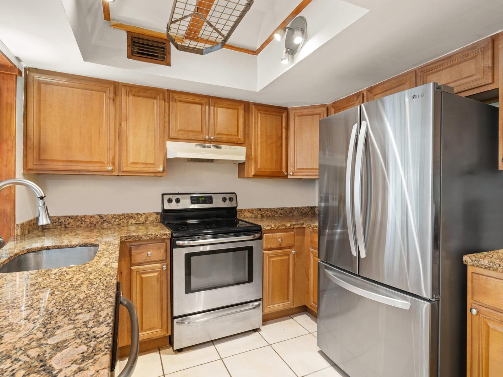 811 SE 4th Avenue C103, Dania Beach, FL 33004 photo 6