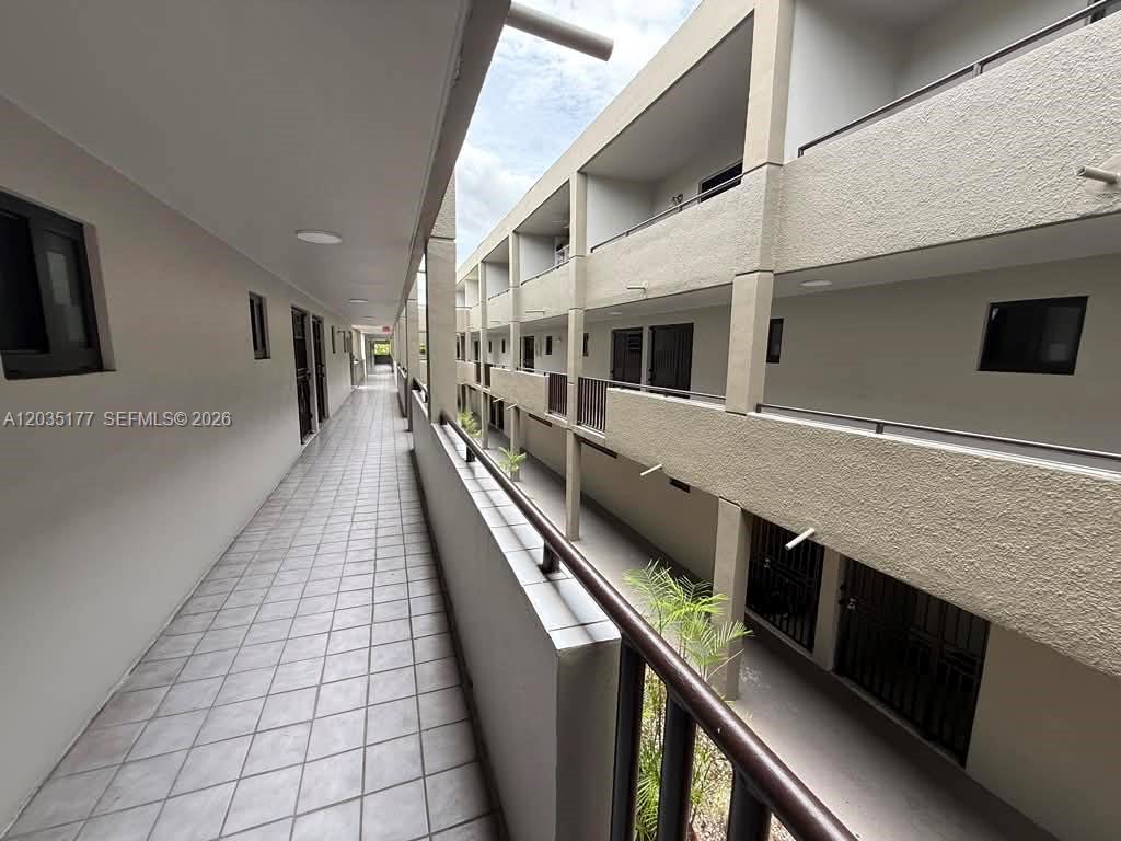 5 Olive Drive 12, Hialeah, FL 33010, Hialeah