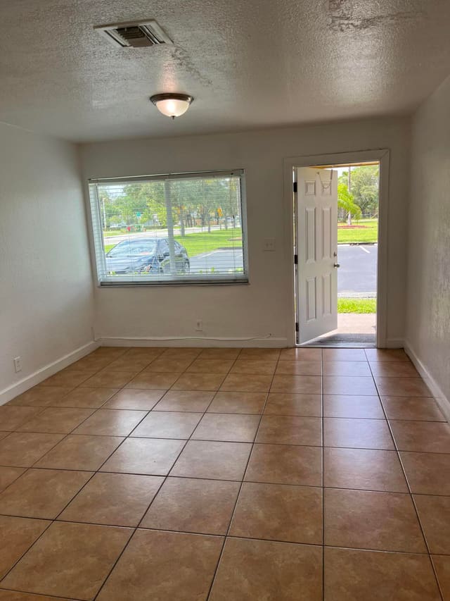 610 NW 7th Avenue, Pompano Beach, FL 33060