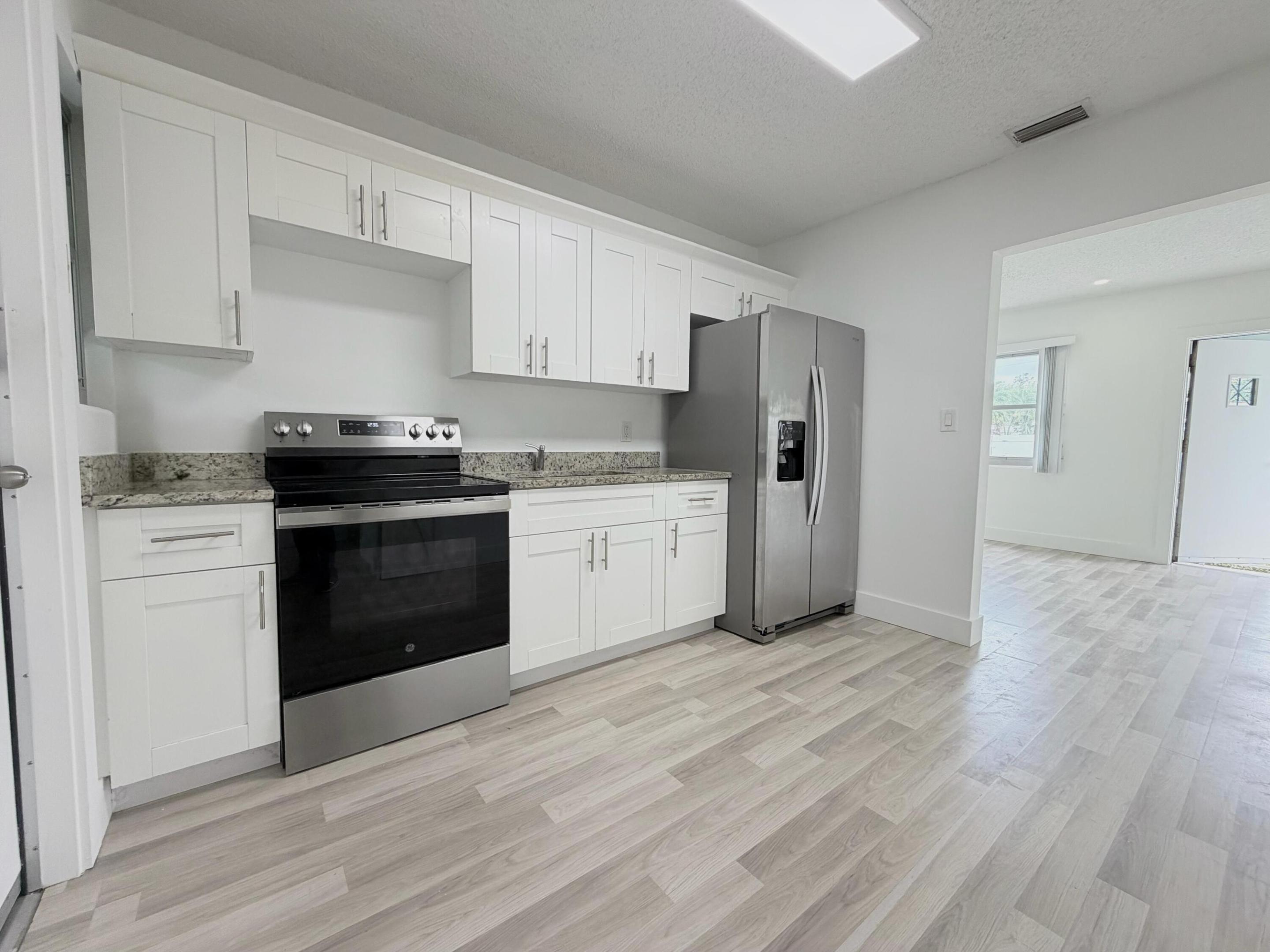 831 El Prado, West Palm Beach, FL 33405, West Palm Beach