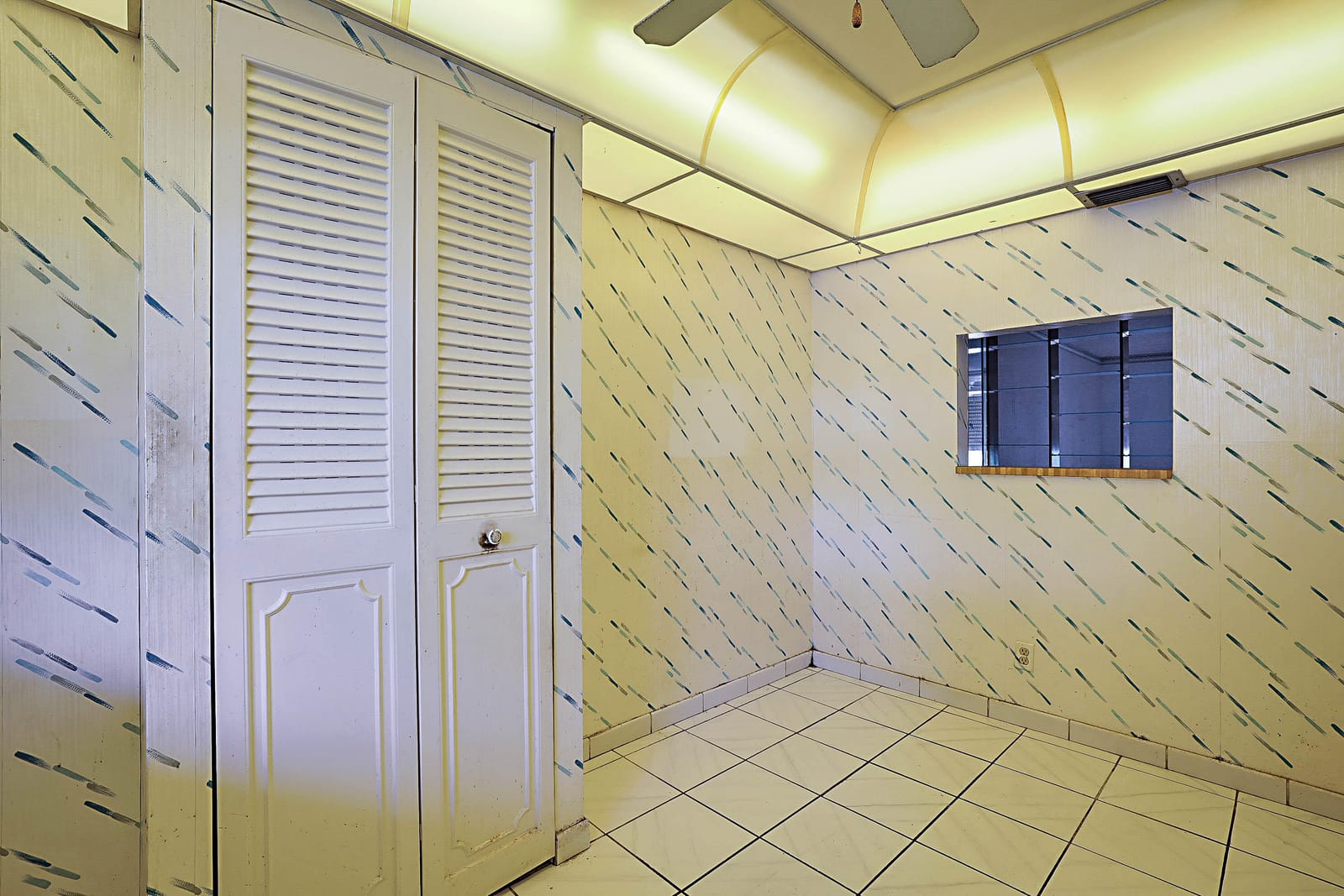 9201 Sunrise Lakes Boulevard 107, Sunrise, FL 33322 photo 13