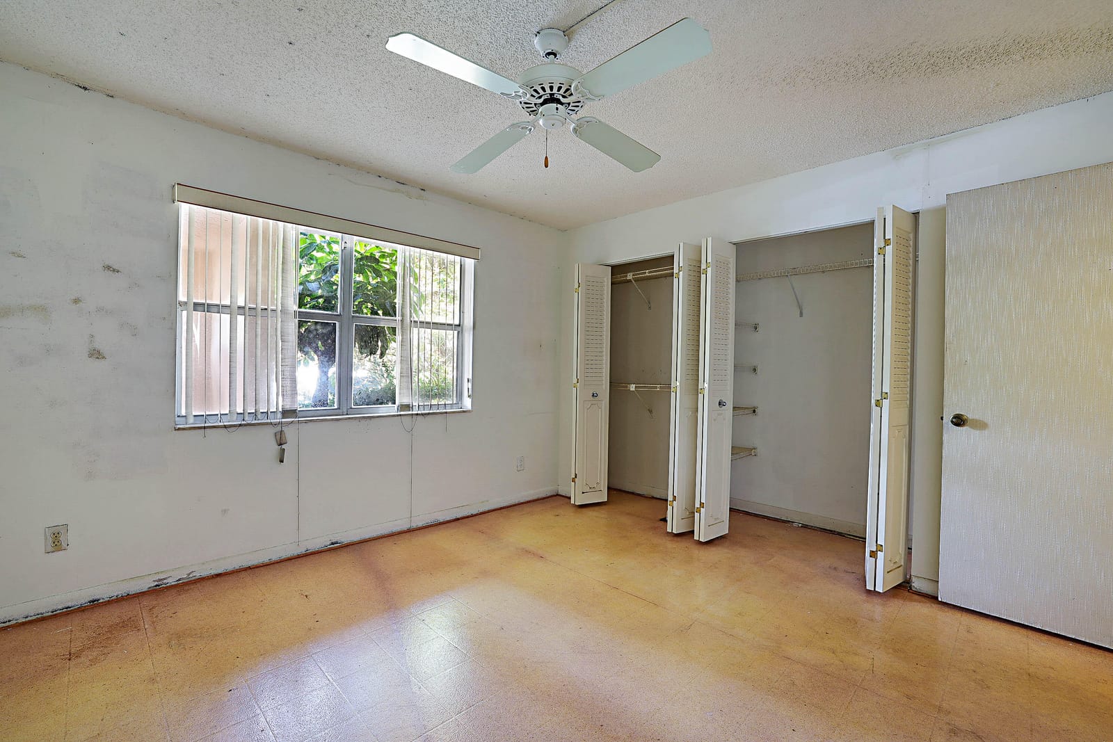 9201 Sunrise Lakes Boulevard 107, Sunrise, FL 33322 photo 19