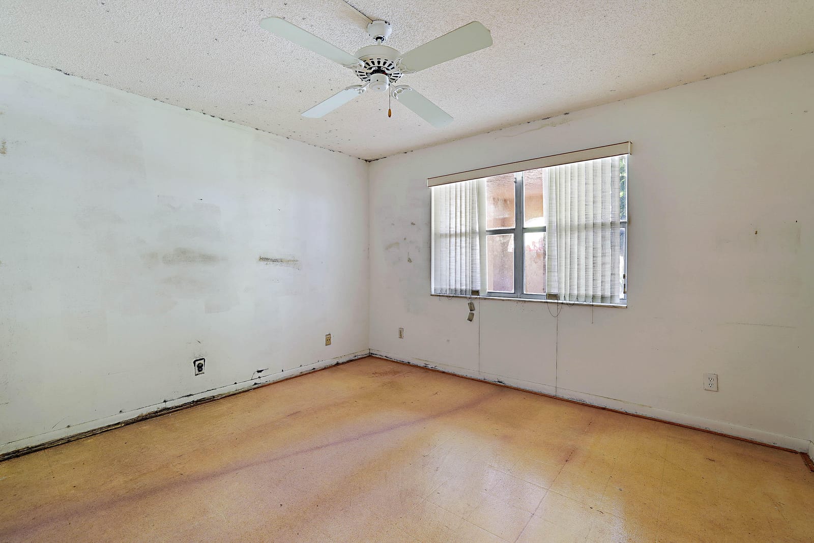 9201 Sunrise Lakes Boulevard 107, Sunrise, FL 33322 photo 20