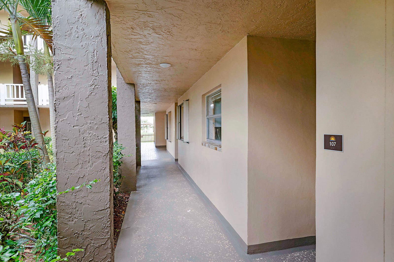 9201 Sunrise Lakes Boulevard 107, Sunrise, FL 33322 photo 25