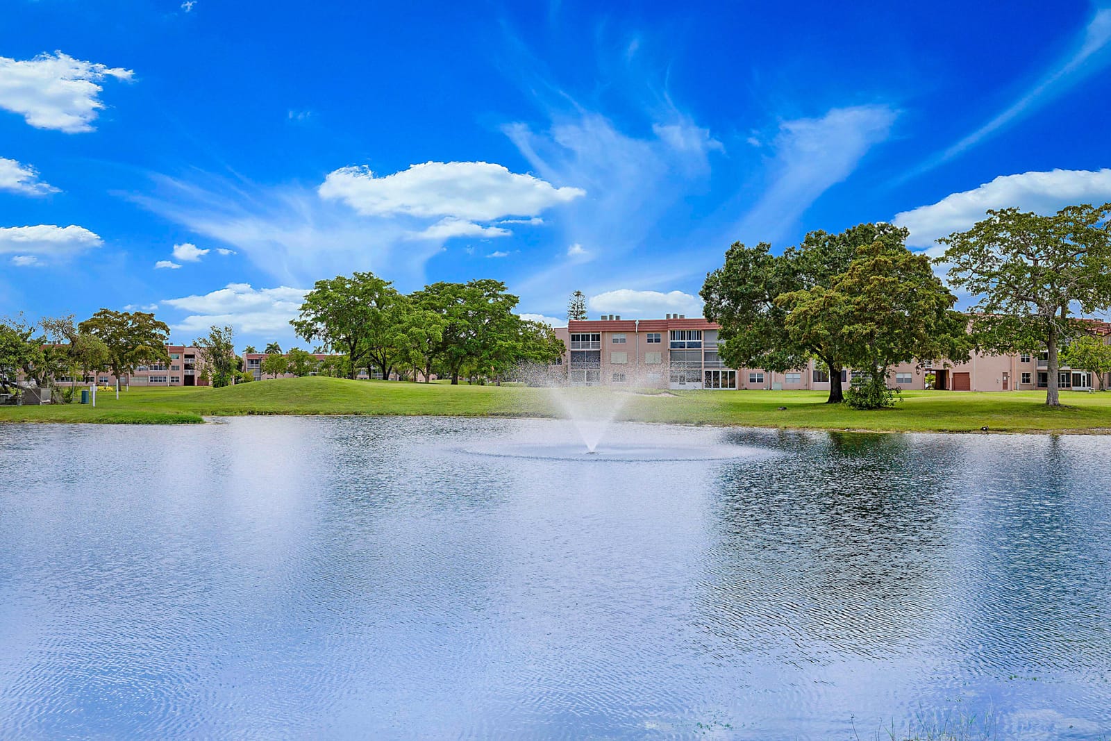 9201 Sunrise Lakes Boulevard 107, Sunrise, FL 33322 photo 26