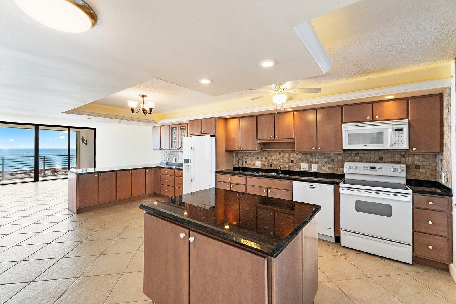 900 Ocean Drive 106 — photo 9