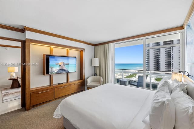 6801 Collins Avenue 1010, Miami Beach, FL 33141