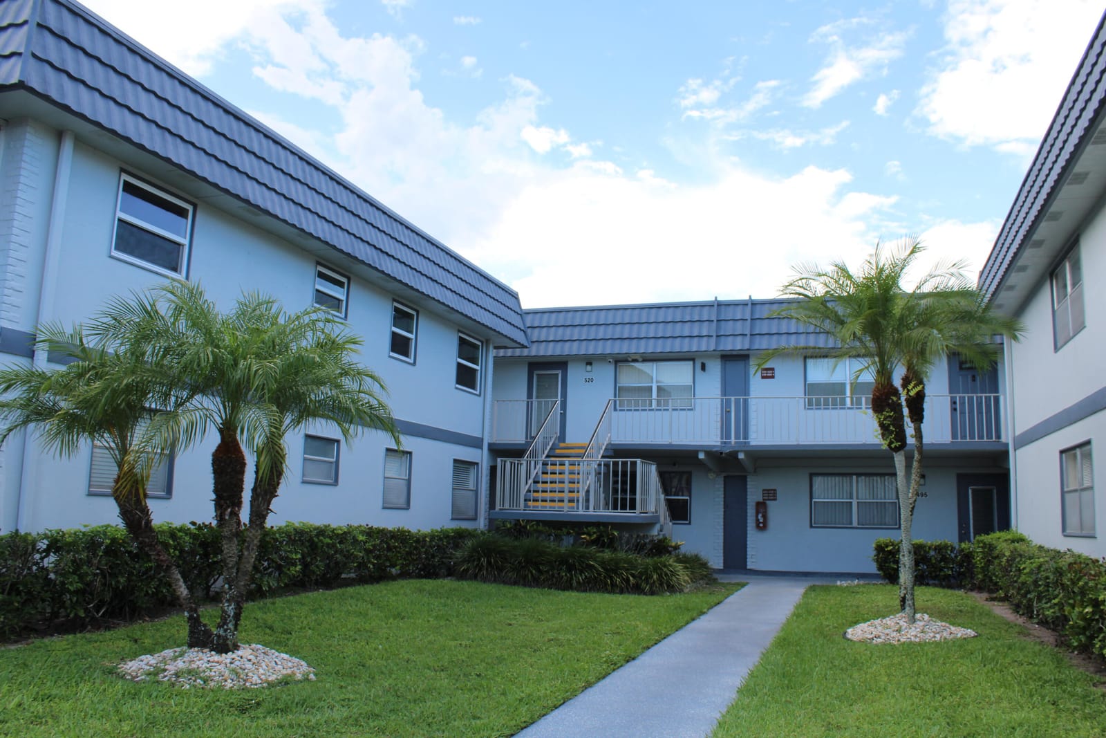 520 Brittany K — photo 2