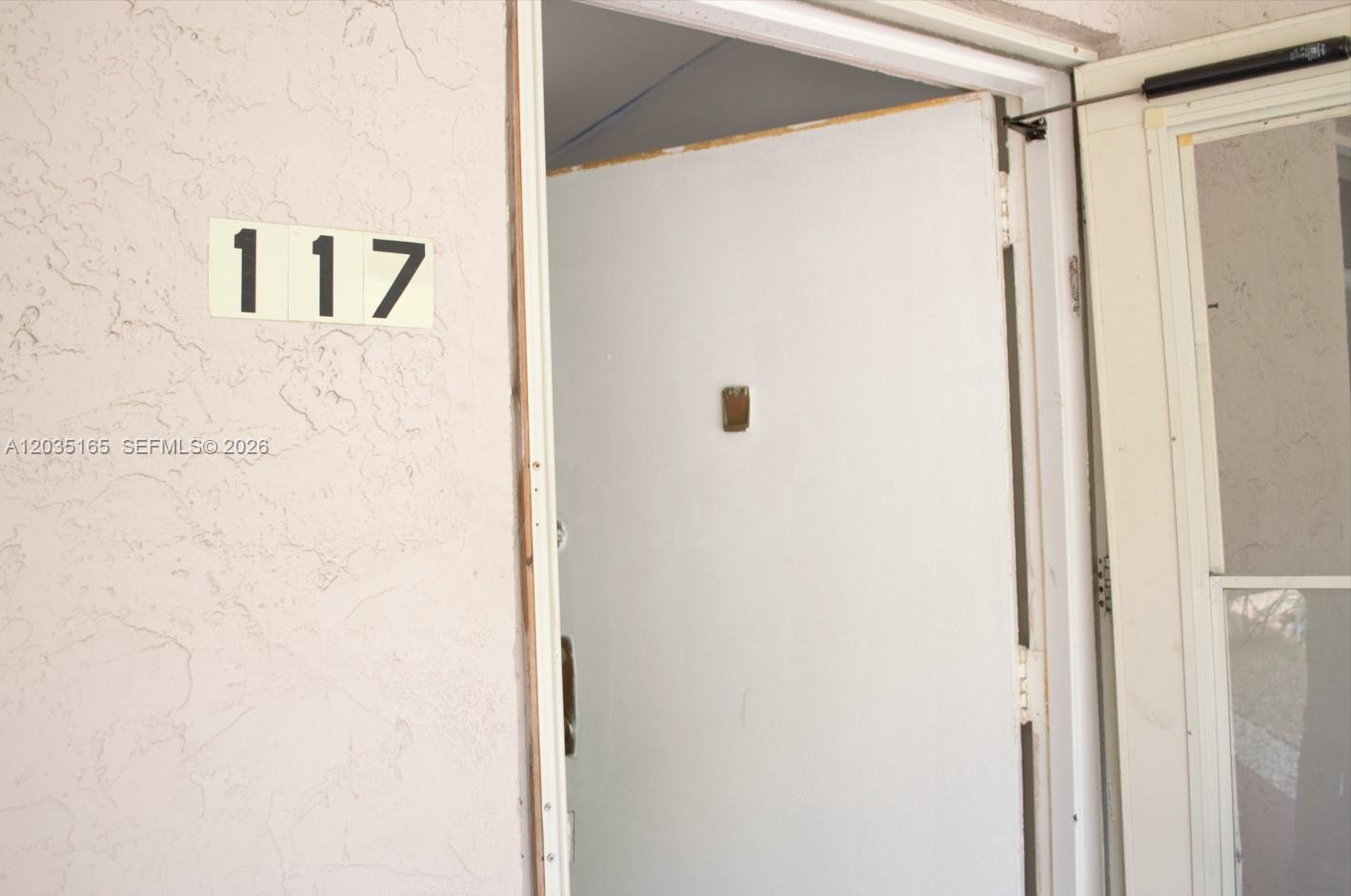2821 Somerset Drive 117, Lauderdale Lakes, FL 33311, Lauderdale Lakes
