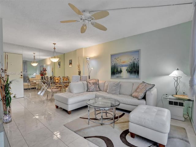 3113 S Ocean Drive 603, Ashleigh House, Hallandale Beach, FL