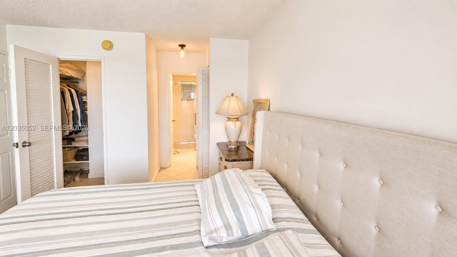 220 Kings Point Drive 105 — photo 9