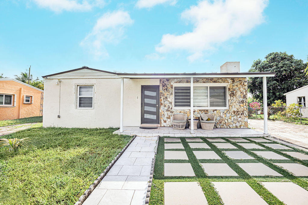 2333 Wabasso Drive, West Palm Beach, FL 33409, West Palm Beach