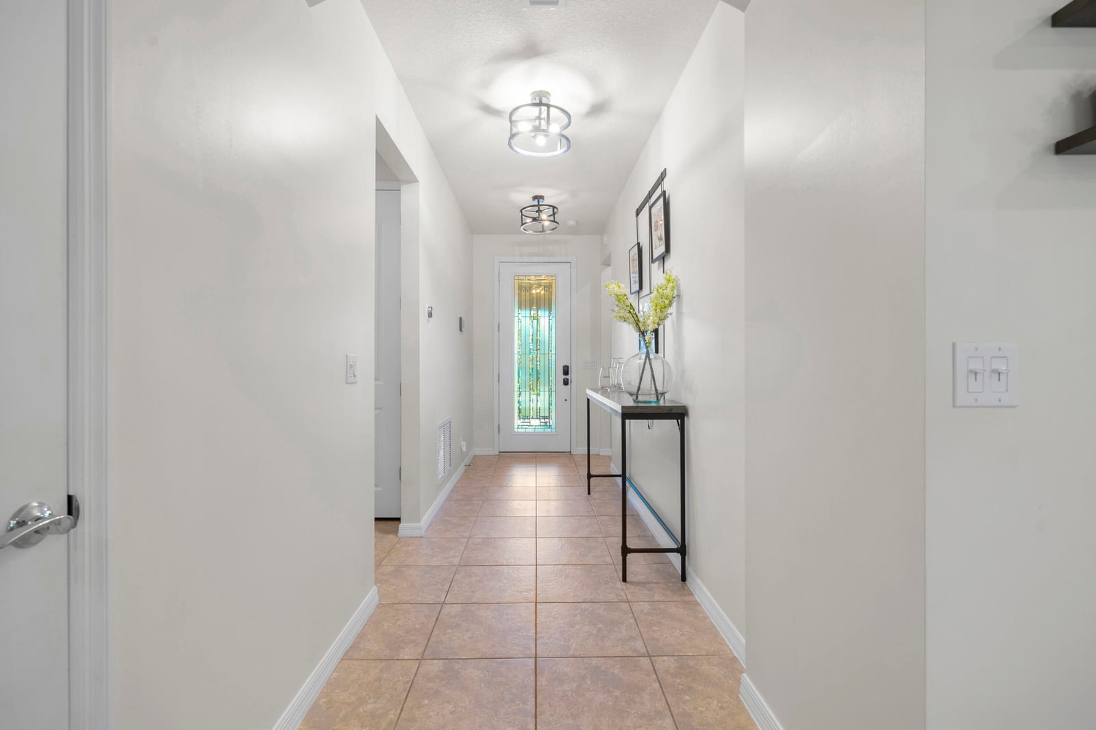 560 SE Monet Drive — photo 6