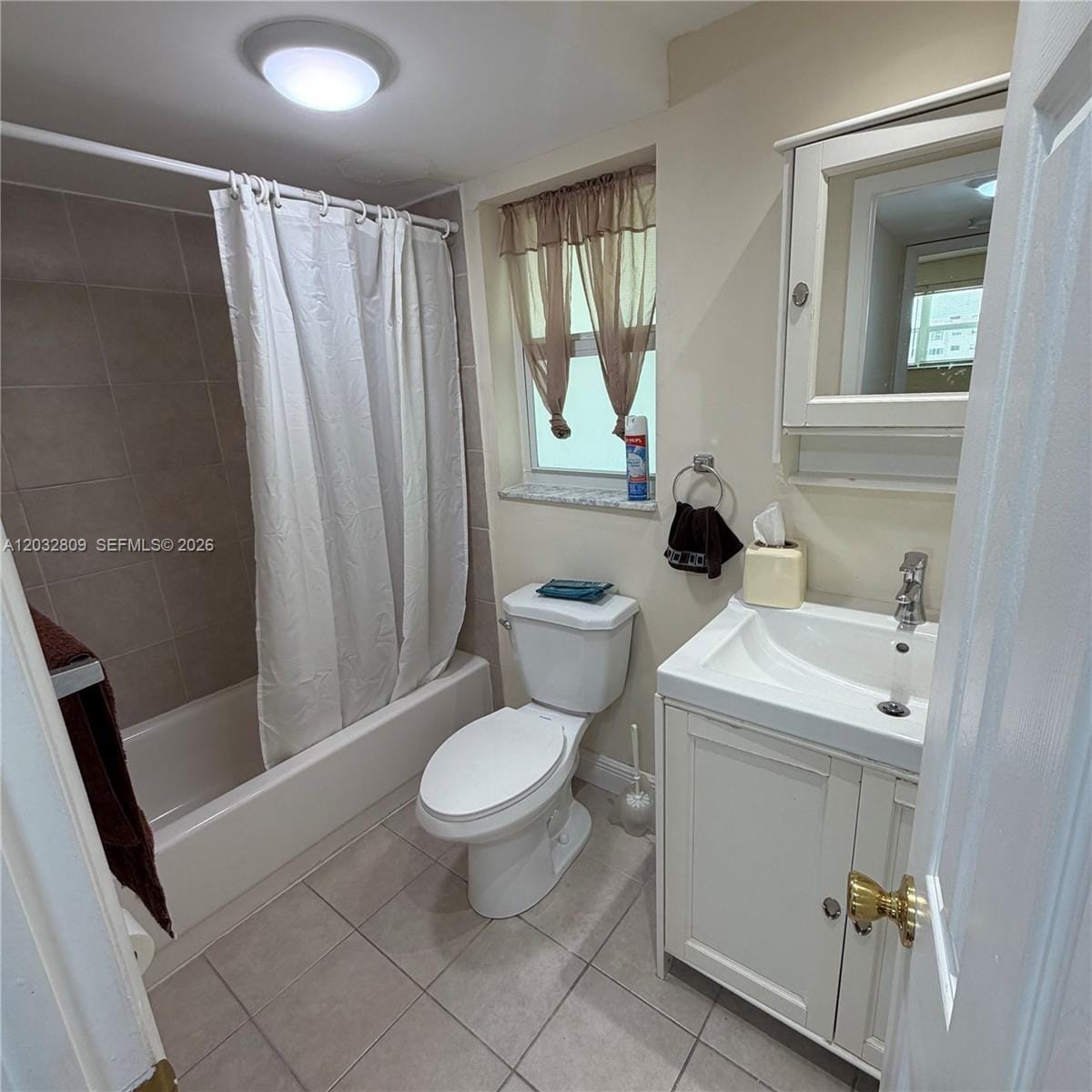 8200 Sunrise Lakes Boulevard 308, Sunrise, FL 33322 photo 6