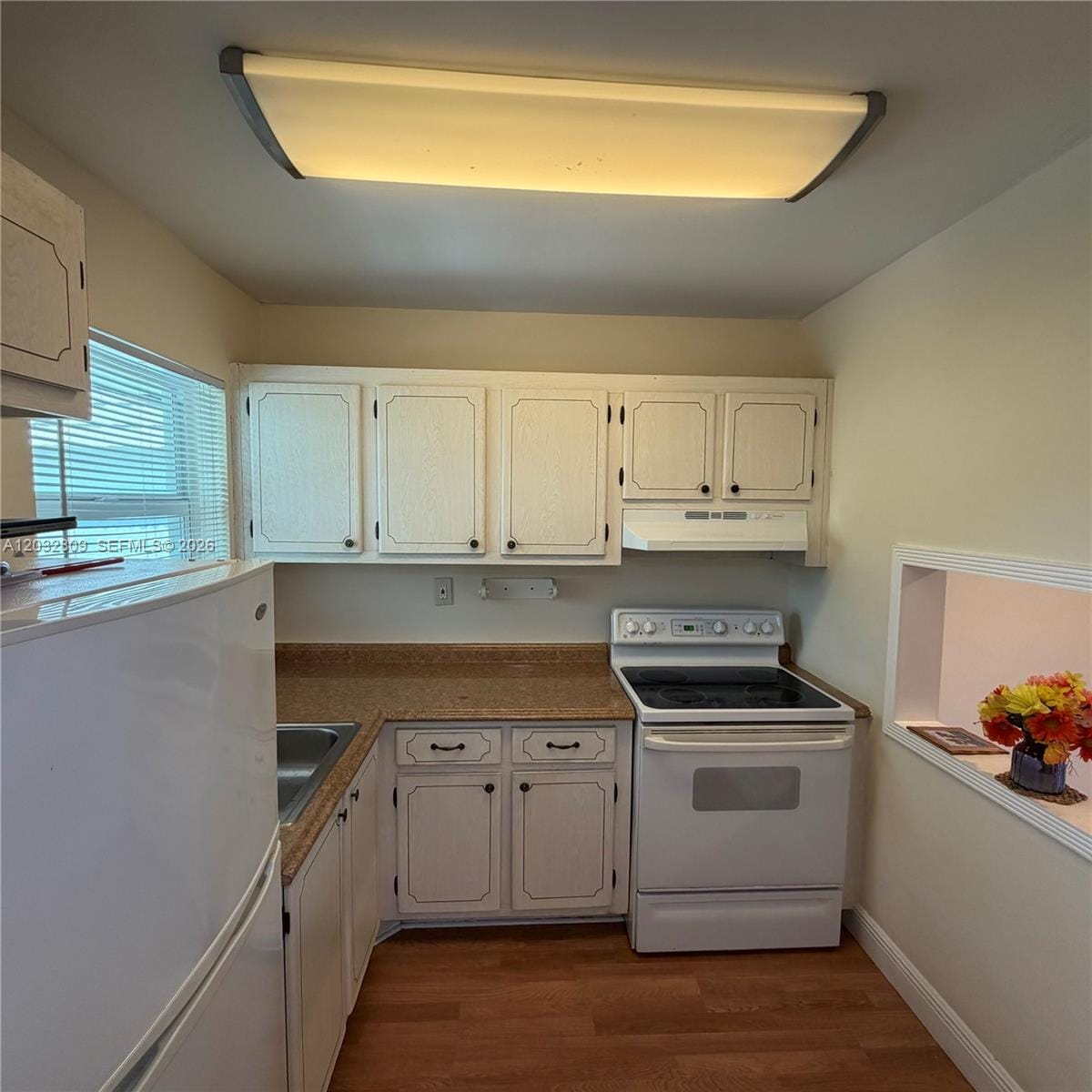 8200 Sunrise Lakes Boulevard 308, Sunrise, FL 33322 photo 9