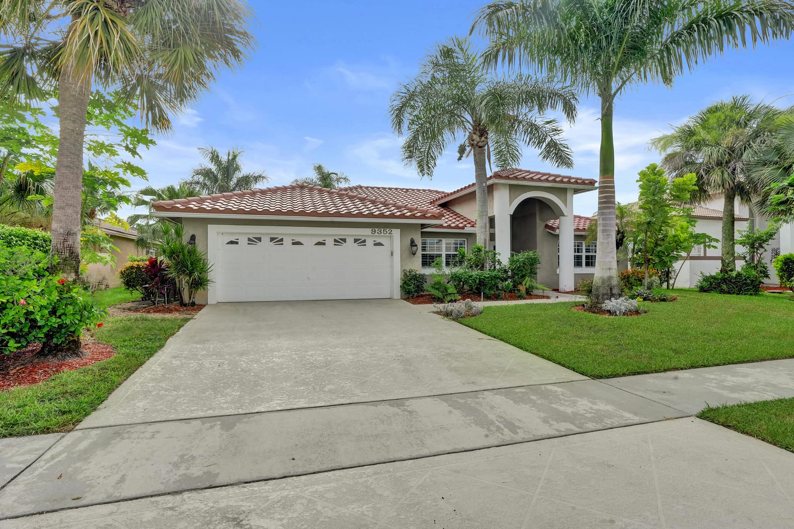 9352 Cascade Court, Boynton Beach, FL 33437 photo 2