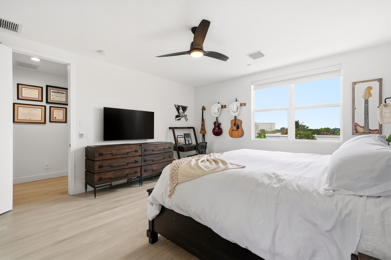 1210 NE 11th Avenue, Fort Lauderdale, FL 33304 photo 16