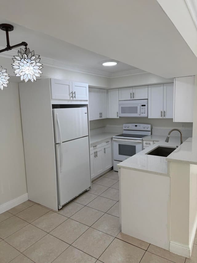 5520 NW 61st Street 205, Coconut Creek, FL 33073