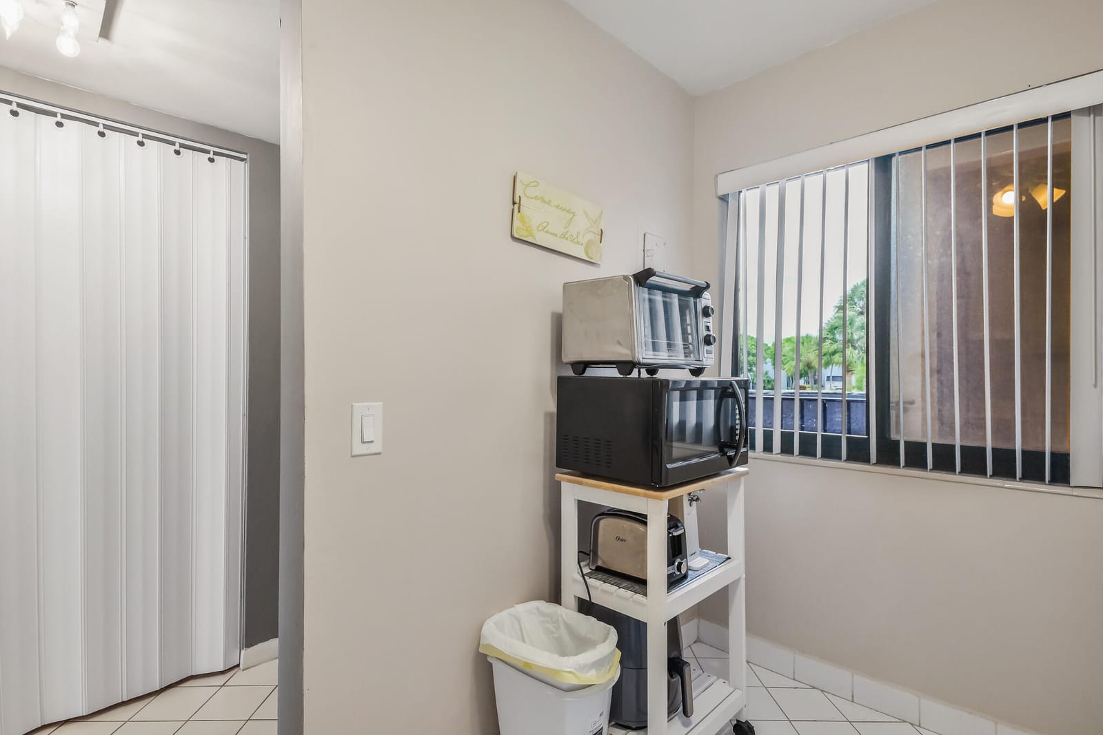 4260 Deste Court 205, Lake Worth, FL 33467 photo 11