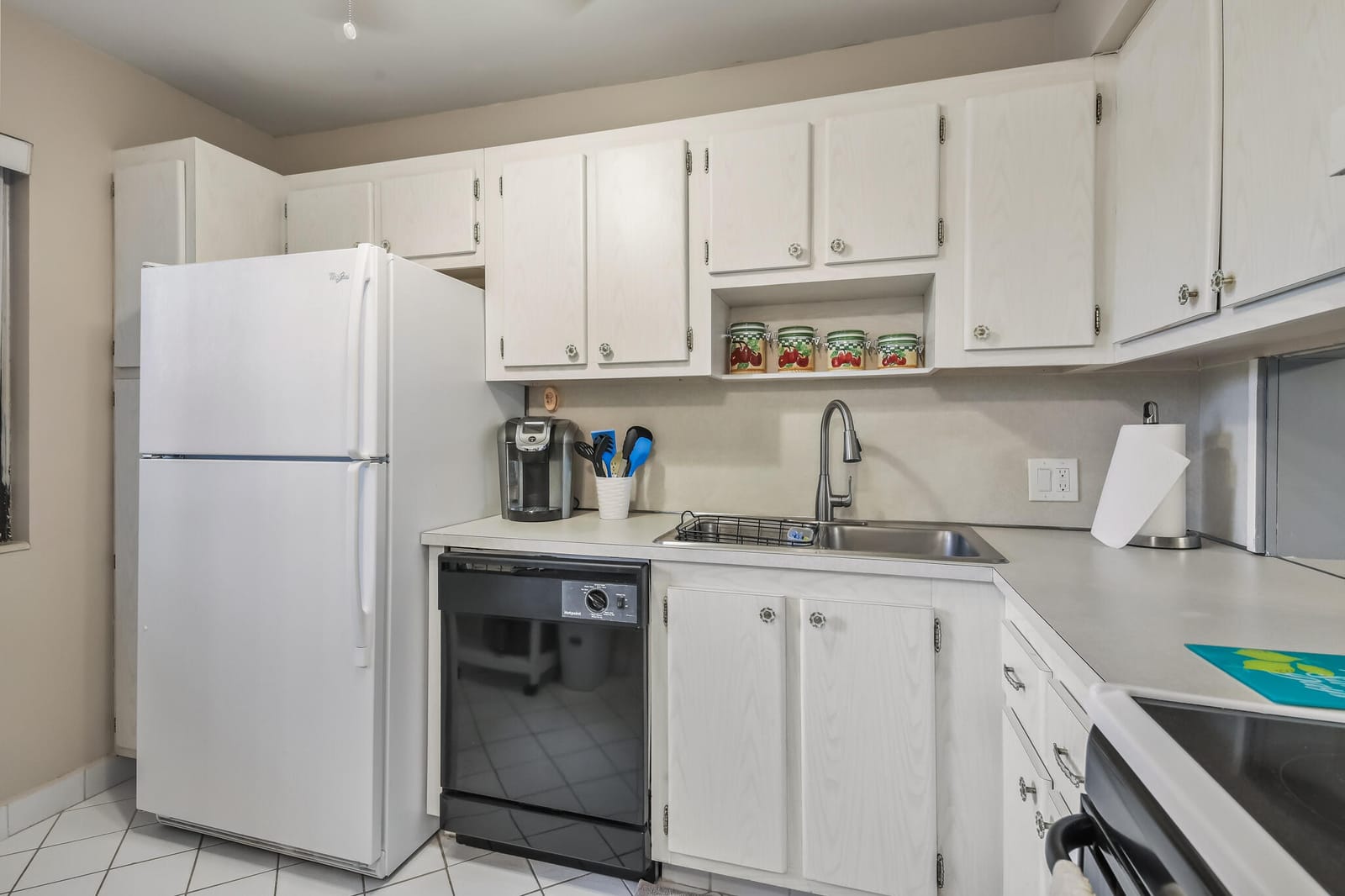 4260 Deste Court 205, Lake Worth, FL 33467 photo 9