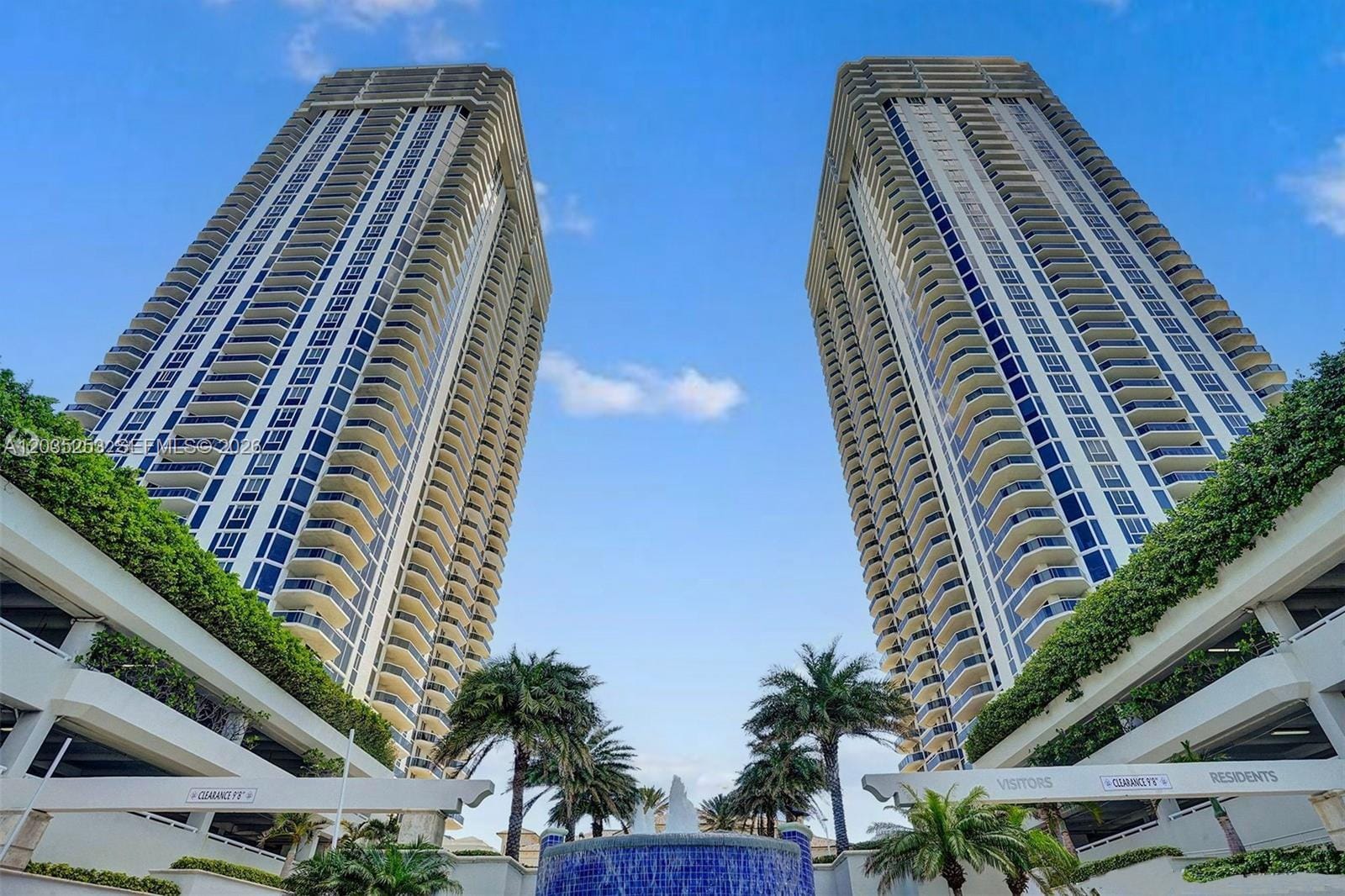 4779 Collins Avenue 2708, Miami Beach, FL 33140 photo 2
