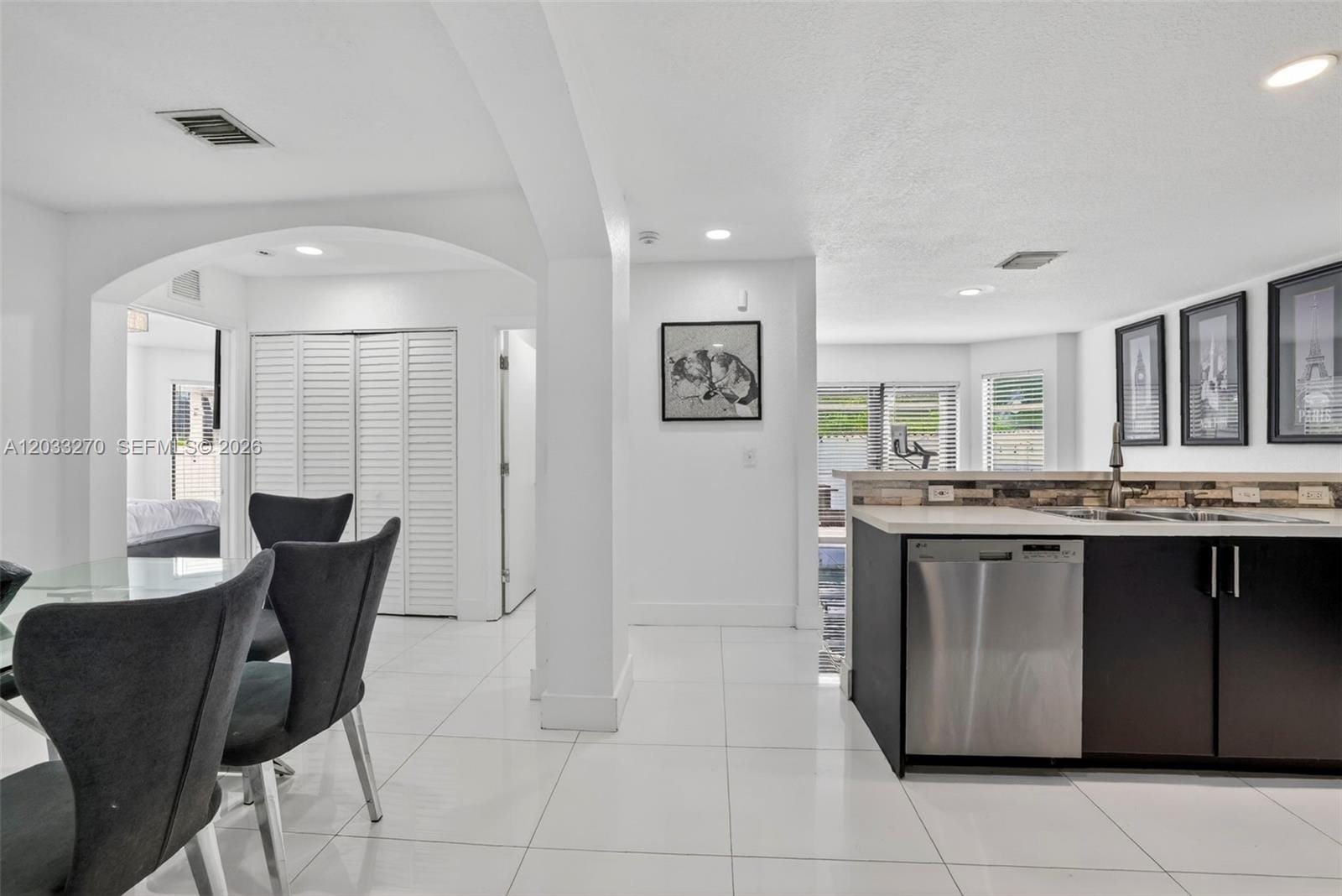 448 NW 15th Way, Fort Lauderdale, FL 33311 photo 7