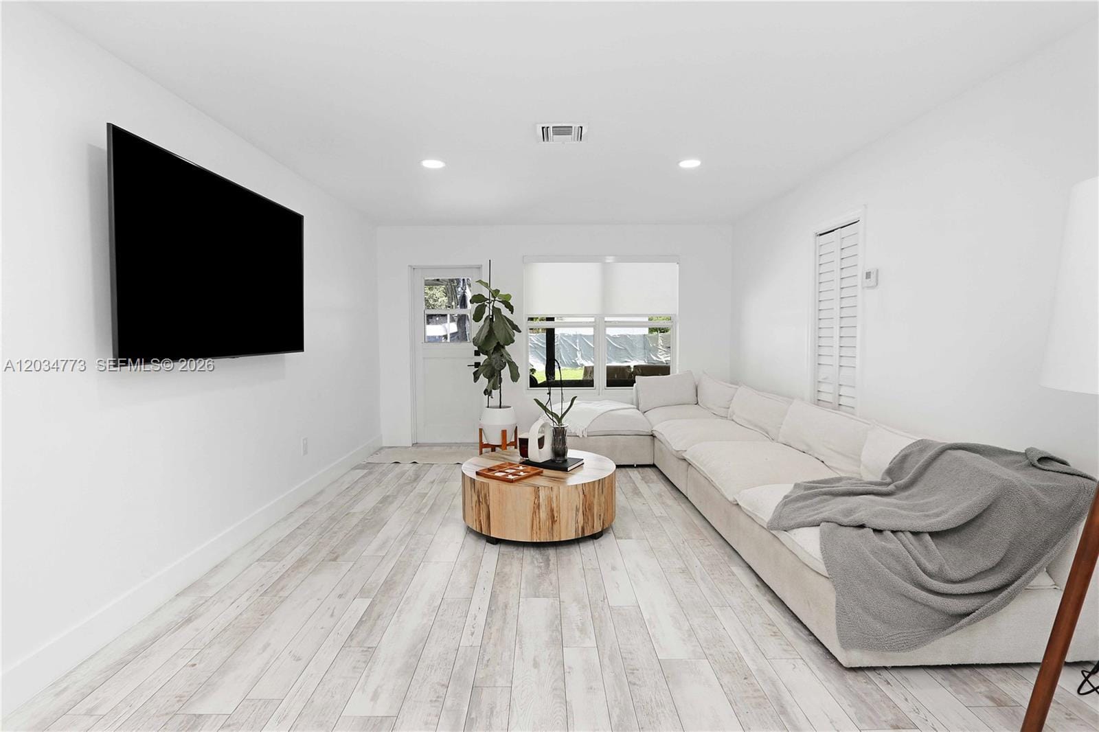 1611 Madison Street — photo 10