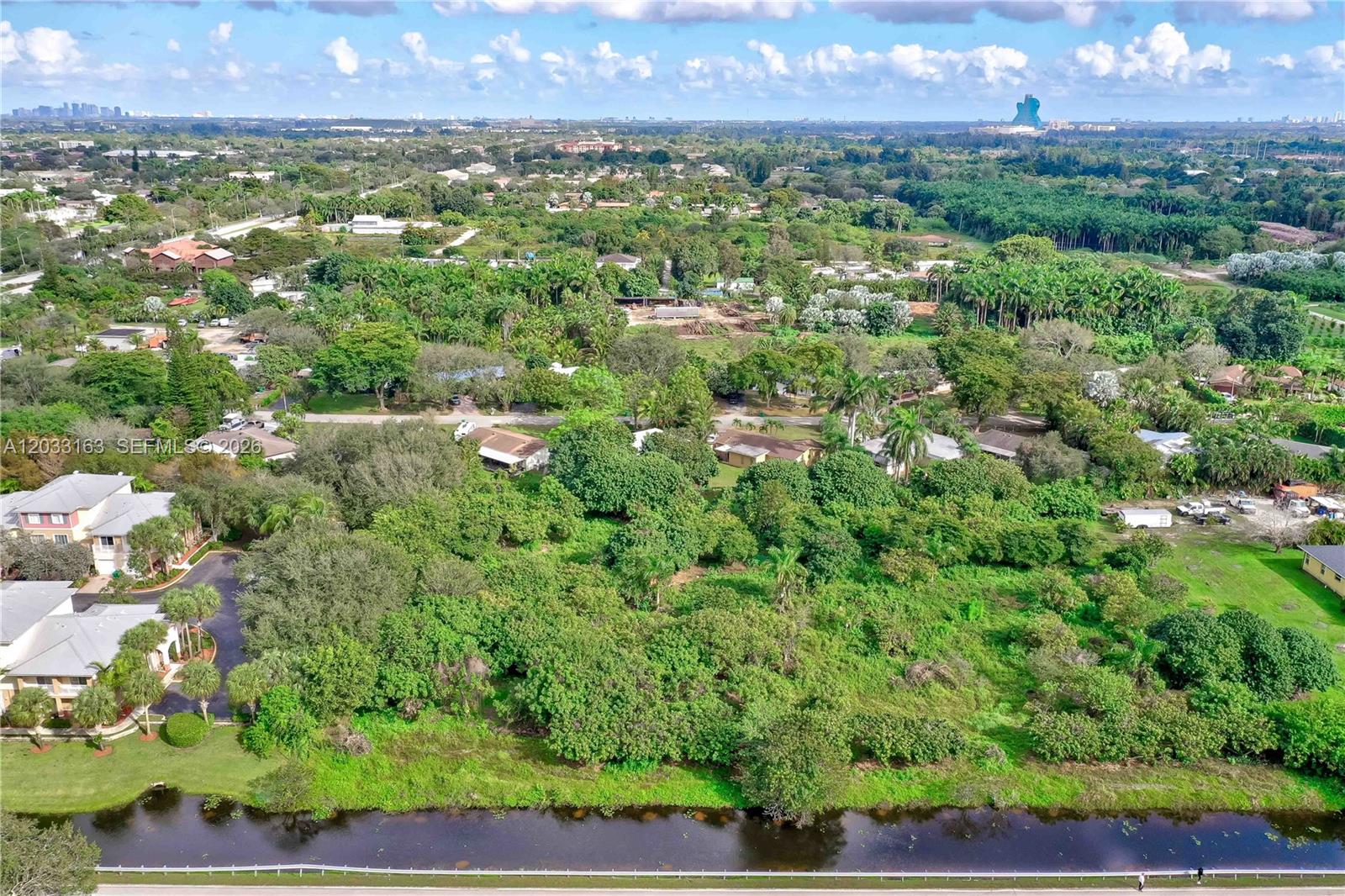 76 SW Ave, Davie, FL 33314, Davie