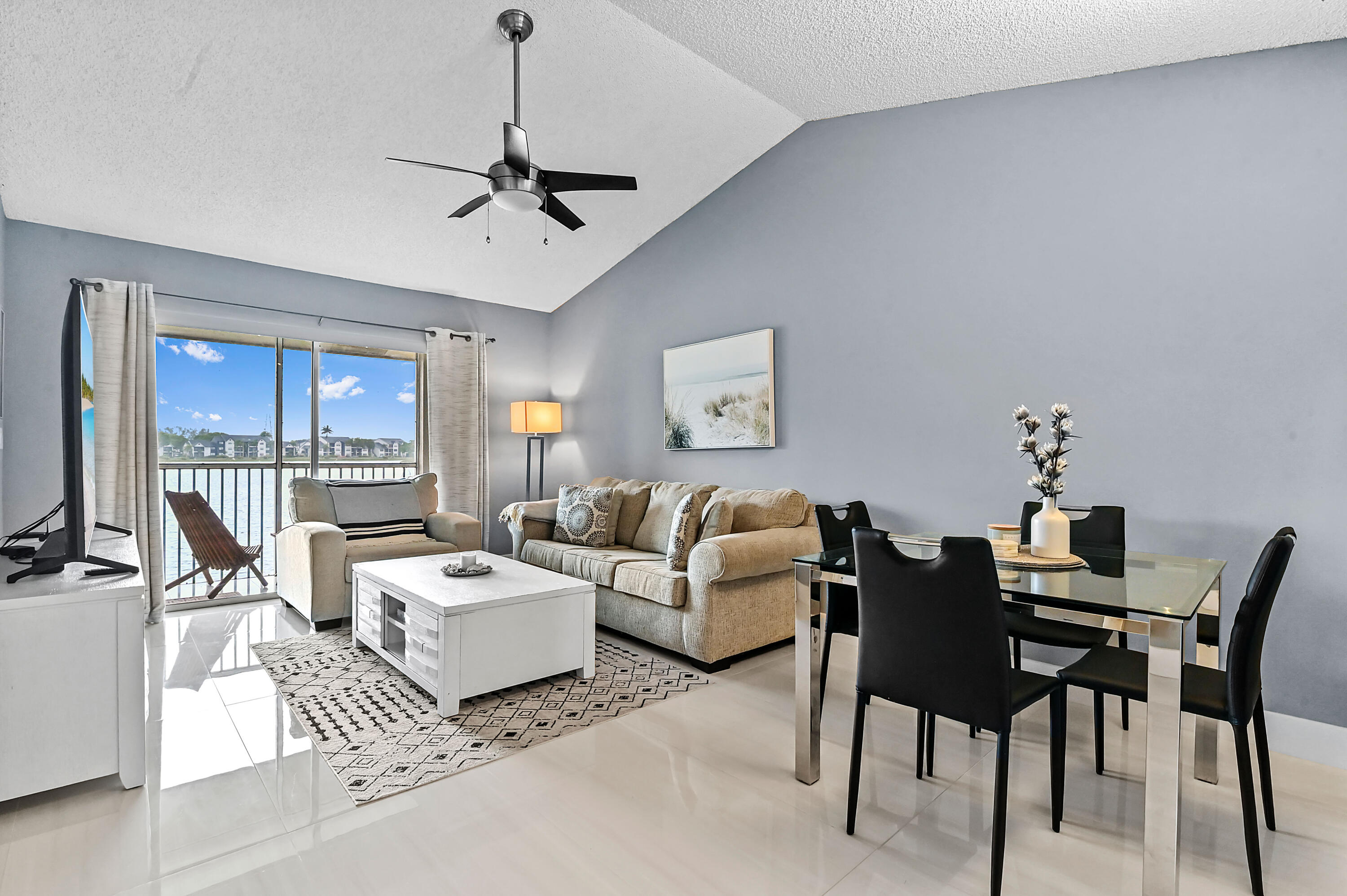 5530 Lakeside Drive 203, Margate, FL 33063, Margate